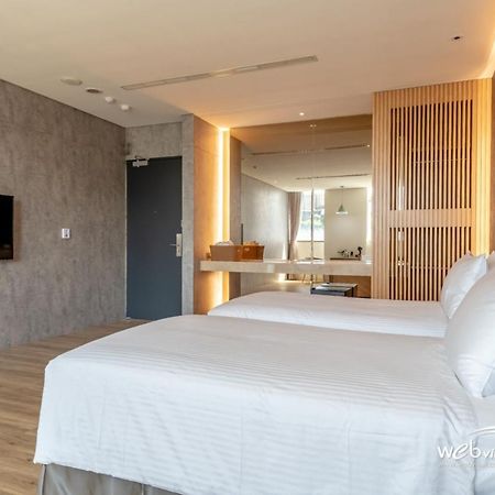 玩行旅台北館 Hotel Тайпей Екстериор снимка