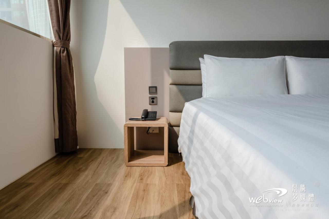玩行旅台北館 Hotel Тайпей Екстериор снимка